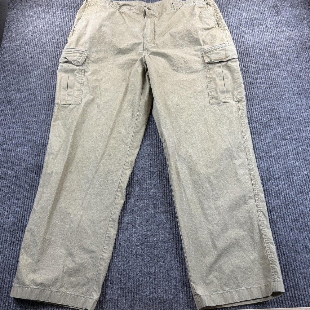 L.L. Bean Comfort Waist Cargo Pants Mens 42x32* Beige Elastic Casual‎ Travel